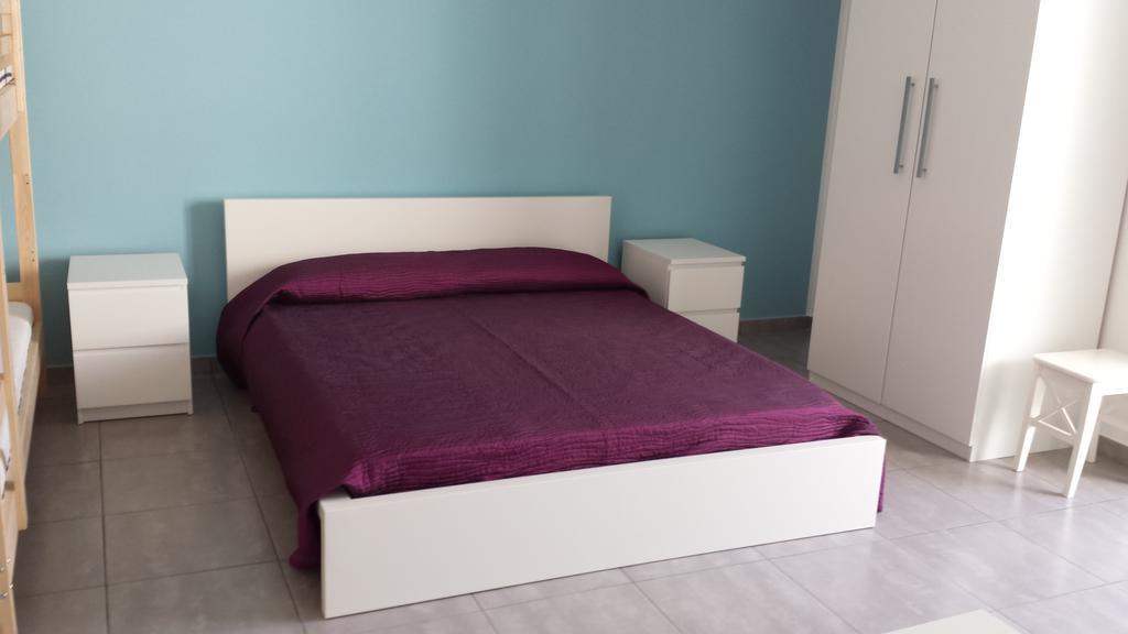Case Vacanze Iris أودجانو لا كييزا الغرفة الصورة