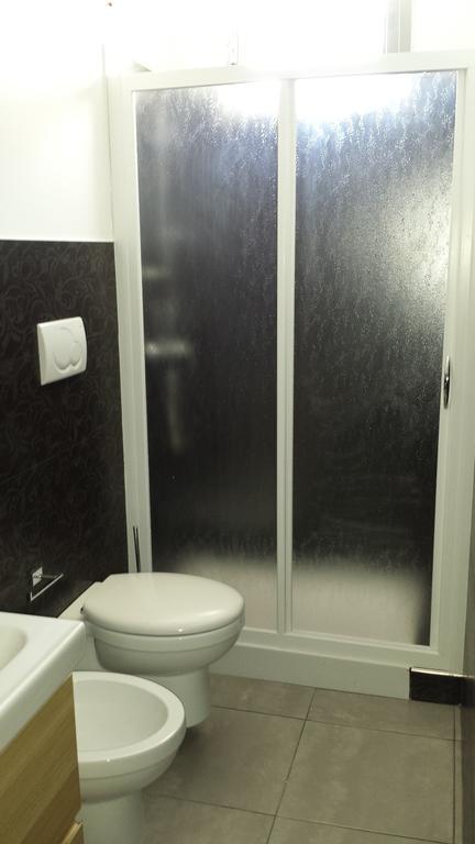 Case Vacanze Iris أودجانو لا كييزا الغرفة الصورة